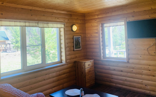 V Karelii U Reki N5 Guest house