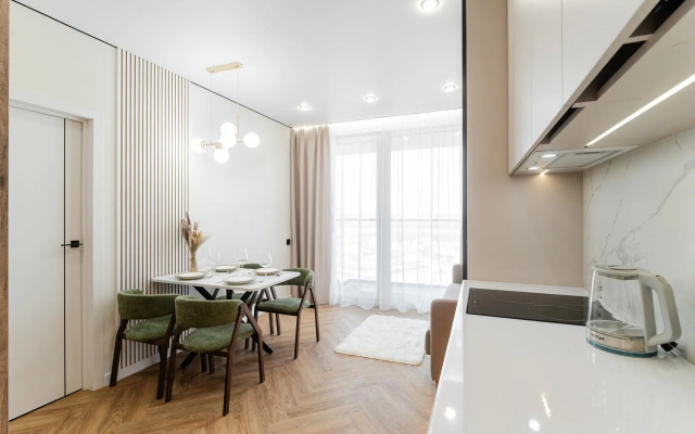 Kvartira Dizajnerskij Apartament V Premium-ZK Radom S G-Drive Arenoj