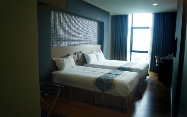Roxy Hotel and Apartments Hotel