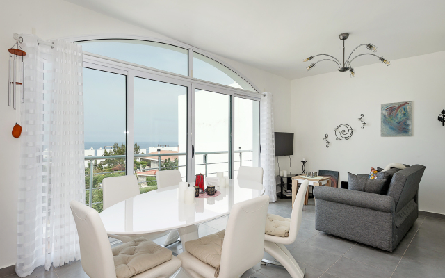 Joya Cyprus Moonlight Penthouse Apartments