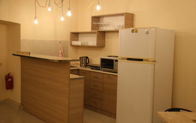 Midtown Hostel