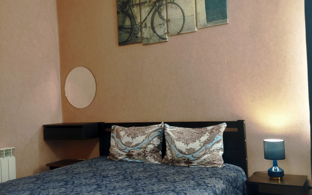 Na Prospekte Kirova 13 Flat