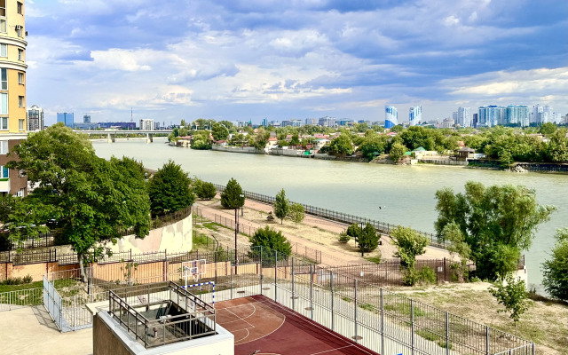 S Vidom na Reku Apartments