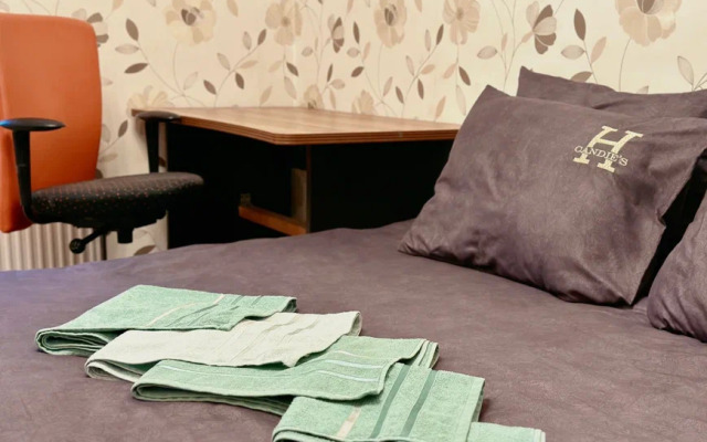 Апартаменты на Игоря Мерлушкина 2