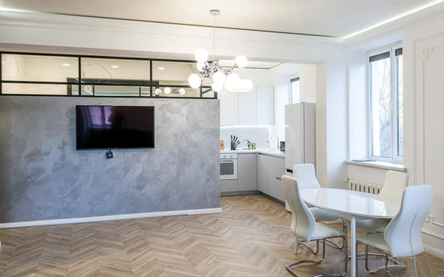 Delyuks V Tsentre Minska Gorodskoy Val 8 Apartments