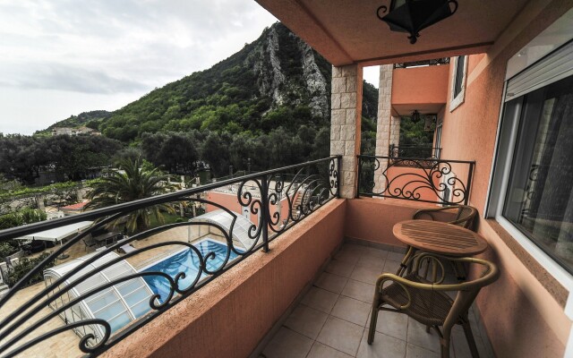 Villa Dolphin Apart-Hotel