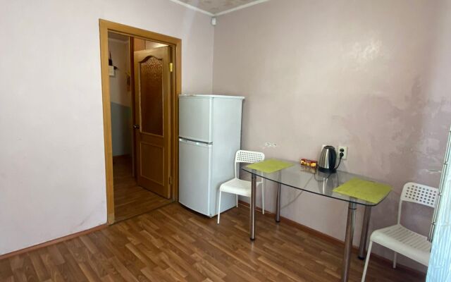 Na Entuziastov 37 Apartments