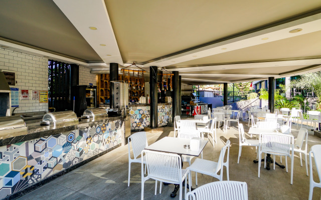 Отель Istanbul Beach Sweet Home