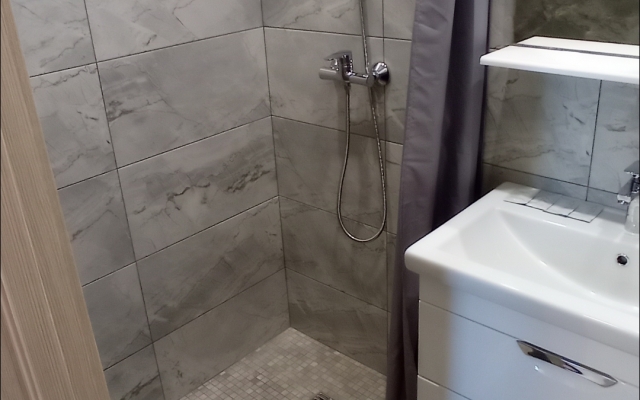 Квартира с красивой круглой подсветкой