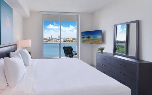 Intracoastal Yacht Club Apart-Hotel