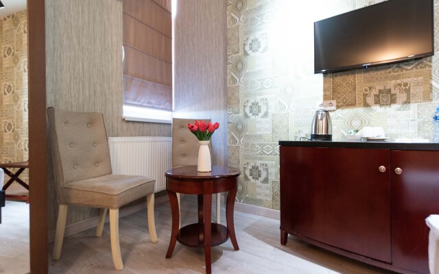 Kraveli Hotel