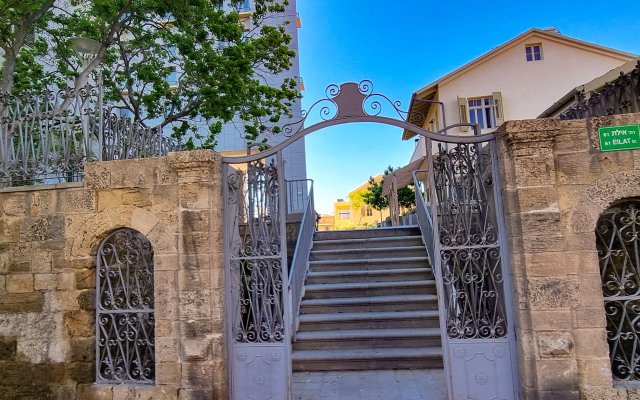 Apt Blanche  Apartments