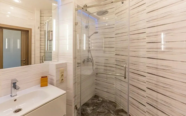 Na Primorskoy 30A Flat