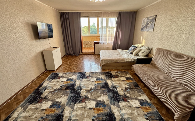 Tryohkomnatnaya v Kalinince Flat