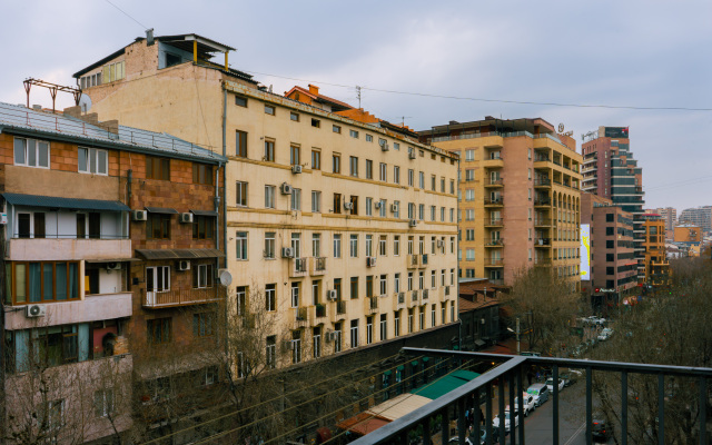 KeyGo #0072, 1 Bedroom, Near The Opera House Apartments