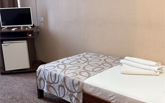 Druzhba Hotel