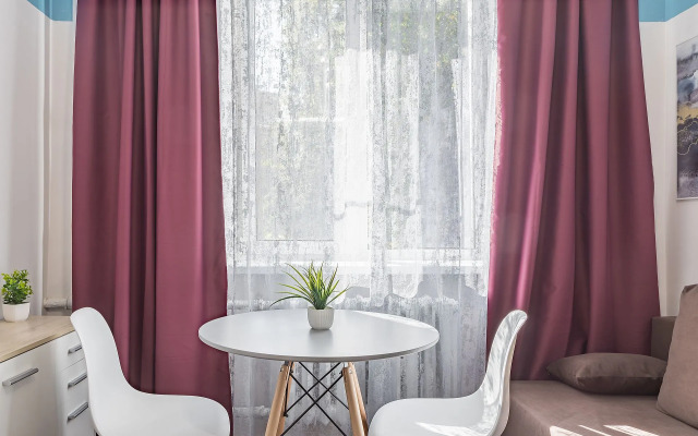 Loft 4 okolo Tts Etazhi Apartments