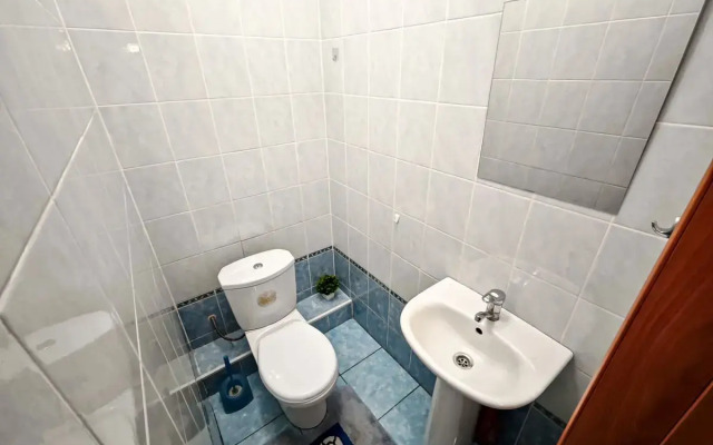 Flat 2k Kvartira Na Semyi Shamshinykh 18