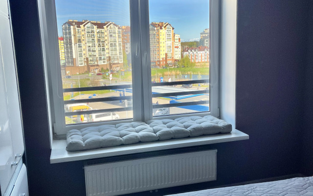 S Vidom Na Ozero V Tsentre Zelenogradska Flat