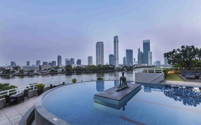 Отель Chatrium Riverside Bangkok