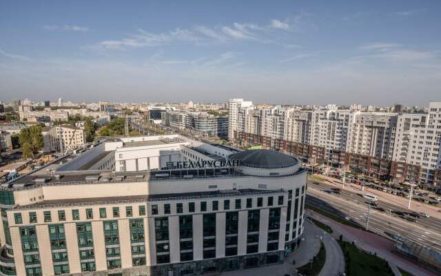 3-bedroom on Derzhinskogo Avenue 22 Center Apartments