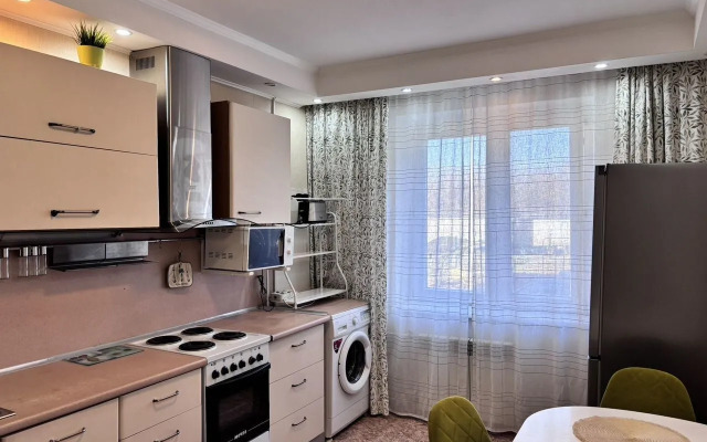 Na Ul. 2- Ya Poselkovaya 20 Flat