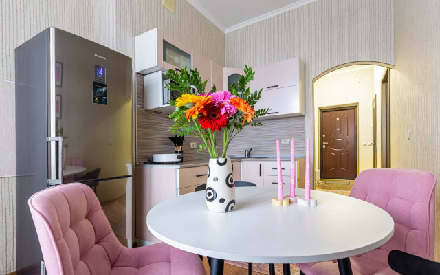 Апартаменты SleepNsk Стильная квартира в Центре города