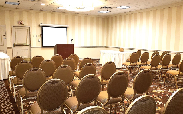 Wyndham Providence Airport Hotel