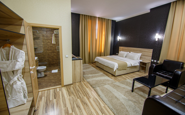 LEVEL Hotel