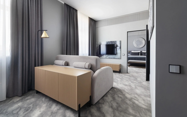 Green Park Hotel