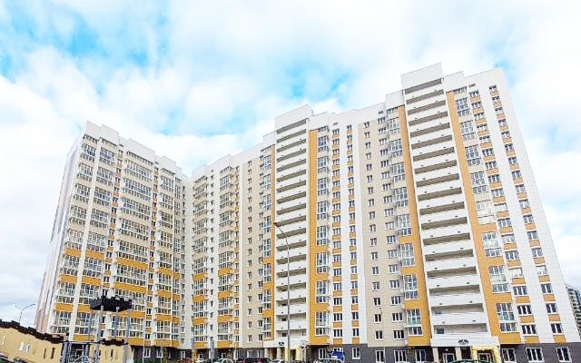 Dvukhkomnatnaya U Parka S Ozerom Flat