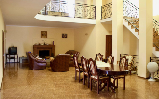 Alakhadzy Guest House