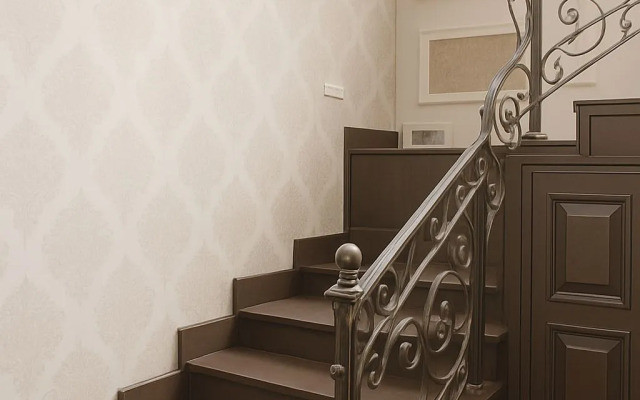 Royal Renaissance Hotel