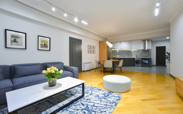 CheckInn Apartments