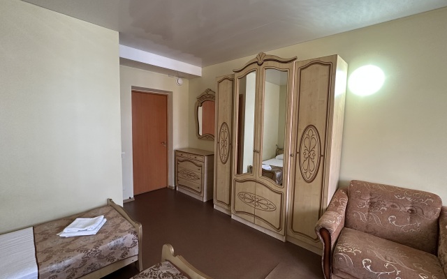 Adenium585 Guest House