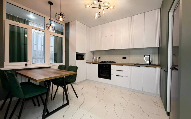 Lyuks Na 17 Etazhe Flat