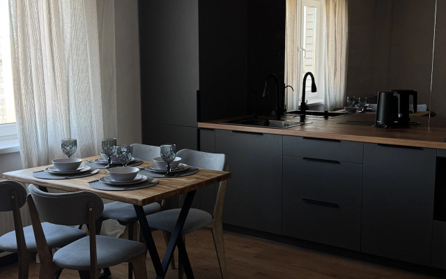 V gostyakh u A. Nevskogo Flat