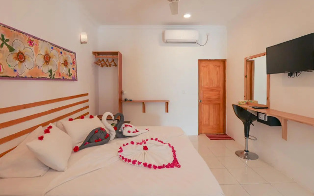 Thoddoo Sunny Beach Guest house