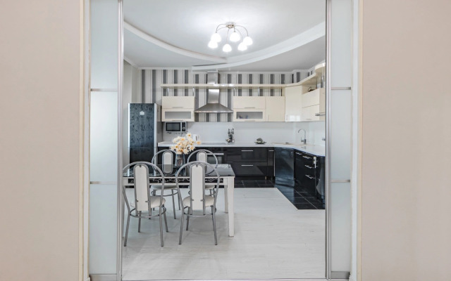 Prostornye V Zolotom Kvadrate Apartments