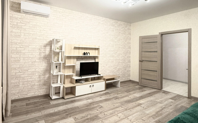 Квартира Двухкомнатная с современным ремонтом