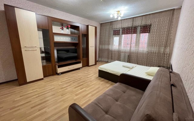 Mir Mikrorajon Optimistov 10 Apartments