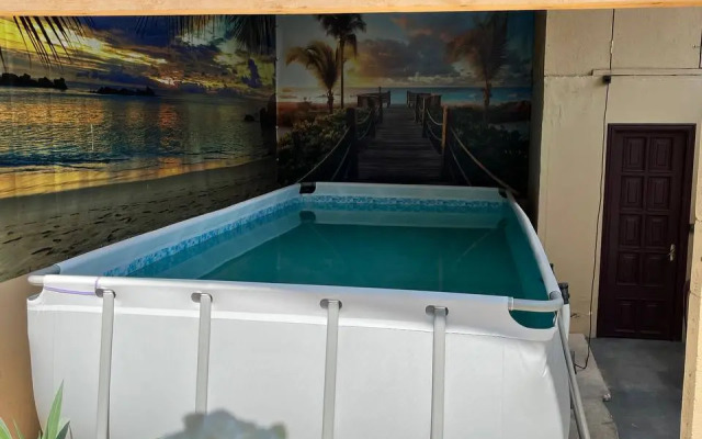Polina Guest House