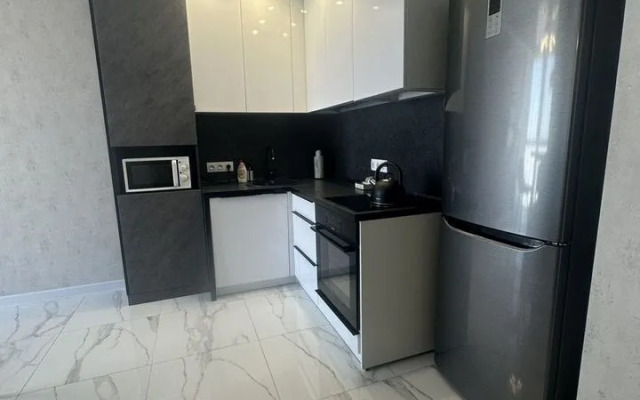 Квартира с панopaмным видoм нa pеку и мост