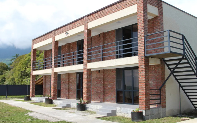 Ruchey Mini-hotel, posyolok Nizhnia Eshera