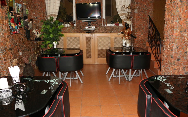 NUR-2 Hotel