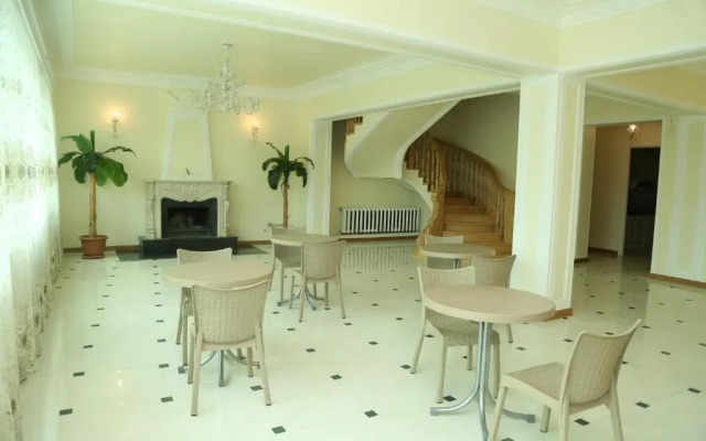 Apartments City On The Palm Guest House