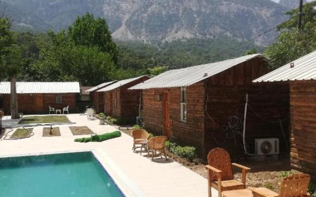 Lime Tree Houses Hotel
