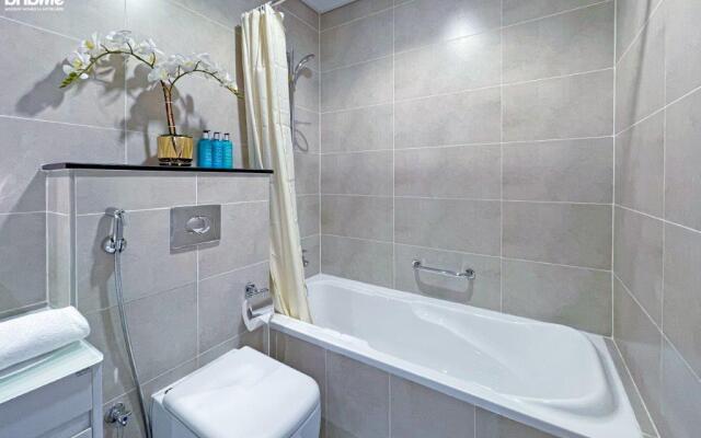 Апартаменты bnbmehomes | Chic Studio in Damac Hills-2807