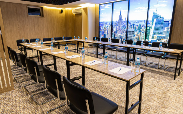 Отель Gabrielle International