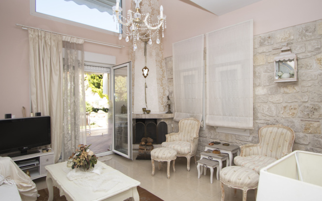 Duret Sea Side House Pefkohori Villa